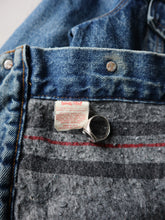 Load image into Gallery viewer, 1980s Levi's Blanket Lined Denim Jacket - M
