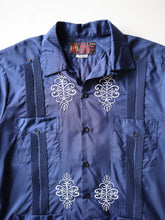 Load image into Gallery viewer, 1970&#39;s Cuban Loop Collar Shirt - L
