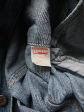 Load image into Gallery viewer, 1980&#39;s Thrashed Made in USA Levi&#39;s Denim Jacket - M
