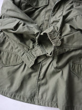 Load image into Gallery viewer, 1970/80s U.S Army M-65 Field Jacket - L
