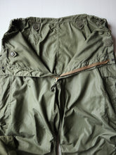 Load image into Gallery viewer, 1950s U.S Army M-51 Shell Field Trousers - 32"-42"
