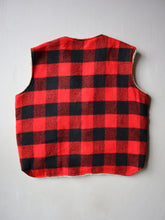 Load image into Gallery viewer, 1970s Cal Craft Buffalo Plaid Sherpa Lined Vest - XL
