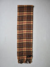 Load image into Gallery viewer, Barbour Plaid Lambswool Scarf

