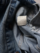 Load image into Gallery viewer, 1980&#39;s Thrashed Made in USA Levi&#39;s Denim Jacket - M
