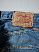 Load image into Gallery viewer, 1990s Levi's 501 Jeans - 29"
