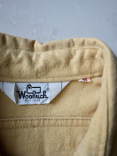 Load image into Gallery viewer, 1970&#39;s Woolrich Chamois Shirt - M
