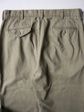 Load image into Gallery viewer, 1990s Polo Ralph Lauren Pleated Chinos - 34"
