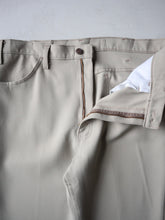 Load image into Gallery viewer, 1970&#39;s Levi&#39;s 517 Bootcut Pants - 37&quot;
