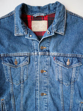 Load image into Gallery viewer, 1990s Levi's Flannel Lined Denim Trucker Jacket - XL
