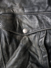 Load image into Gallery viewer, 1980s Schott A-2 Leather Flight Jacket - L/XL

