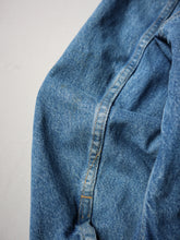 Load image into Gallery viewer, 1990s Lee Plaid Lined Denim Jacket - M
