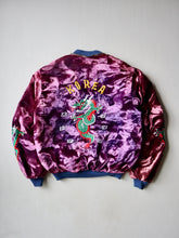 Load image into Gallery viewer, 1980s Velvet Korea Souvenir Jacket - L
