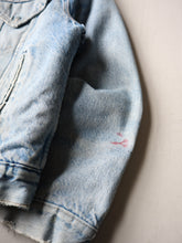 Load image into Gallery viewer, 1970s Thrashed Levi's Orange Tab Sherpa Lined Denim Jacket - M/L

