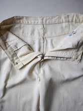 Load image into Gallery viewer, 1970&#39;s Levi&#39;s Sta-Prest Linen Feel Pants - 32&quot;
