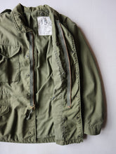 Load image into Gallery viewer, 1970s U.S Army M-65 Field Jacket - S
