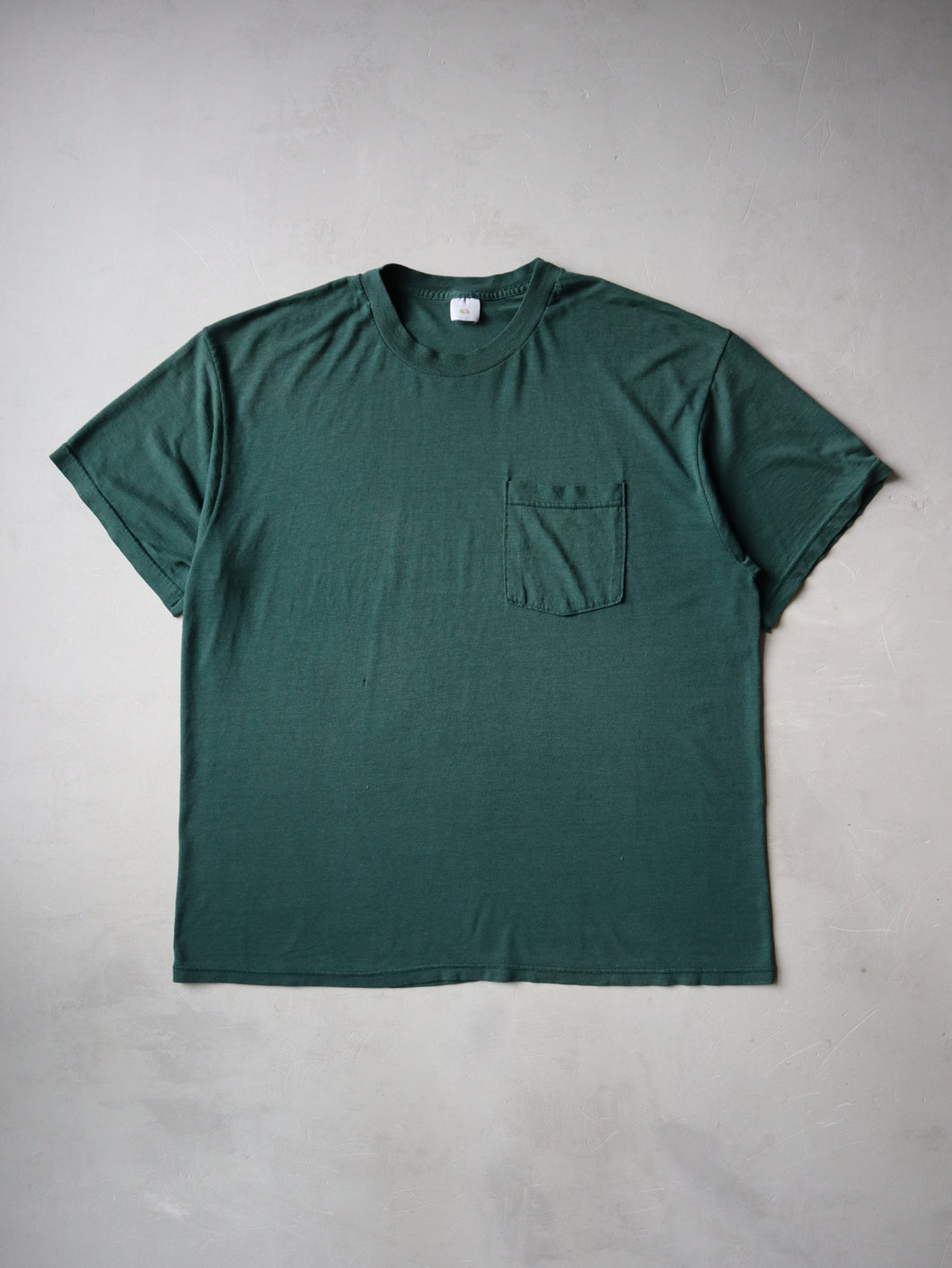 1990s Faded & Soft Pocket Tee - L