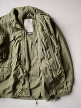 Load image into Gallery viewer, 1970s U.S Army M-65 Field Jacket - M
