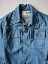 Load image into Gallery viewer, 1970s Wrangler Safari Style Denim Jacket - XXS
