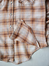 Load image into Gallery viewer, 1970s Campus Western Pearl Snap Shirt - S

