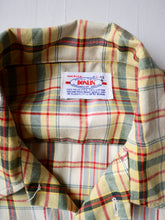 Load image into Gallery viewer, 1970s Donlin Permanent Press Plaid Shirt - L
