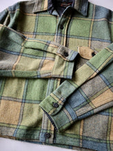 Load image into Gallery viewer, 1960s Towncraft Penneys Cropped CPO Shirt - S
