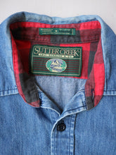 Load image into Gallery viewer, 1980s Levi's Chambray Shirt - S
