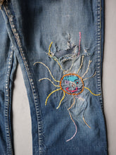 Load image into Gallery viewer, 1970s Thrashed &amp; Patched Wrangler Misses Bootcut Jeans - 30"

