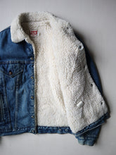 Load image into Gallery viewer, 1980s Levi's Sherpa Lined Denim Jacket - S
