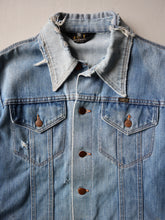 Load image into Gallery viewer, 1970s Thrashed Maverick Blue Bell Denim Jacket - M
