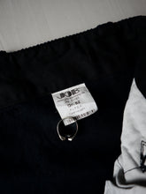 Load image into Gallery viewer, 1980s German Corduroy Workwear Pants - 34"

