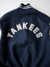 Load image into Gallery viewer, 1980s MLB New York Yankees Varsity Jacket - L
