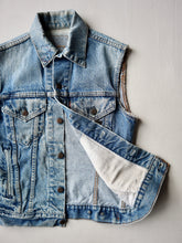 Load image into Gallery viewer, 1990s Levi's Biker Vest with Triumph Pin - XS
