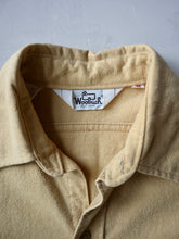 Load image into Gallery viewer, 1970&#39;s Woolrich Chamois Shirt - M
