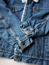 Load image into Gallery viewer, 1980s Levi's Sherpa Lined Denim Jacket - L
