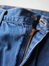 Load image into Gallery viewer, 1970&#39;s Wrangler Bootcut Jeans - 32&quot;
