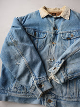 Load image into Gallery viewer, 1980&#39;s Distressed Lee Riders Lined Denim Jacket - L
