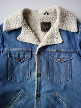 Load image into Gallery viewer, 1970s Wrangler Wrange Sherpa Lined Denim Jacket - M
