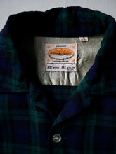 Load image into Gallery viewer, 1960s Matt Andrews Sportswear Loop Collar Shirt - L
