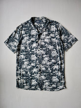 Load image into Gallery viewer, 1990s Polo Ralph Lauren Caldwell Loop Collar Shirt - L
