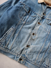 Load image into Gallery viewer, 1980&#39;s Distressed Lee Riders Lined Denim Jacket - L
