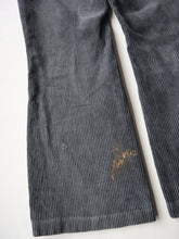 Load image into Gallery viewer, 1980s German Corduroy Workwear Pants - 36"
