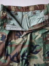 Load image into Gallery viewer, 1980s U.S Army M-65 Camo Cargo Pants - 32"
