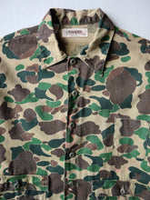 Load image into Gallery viewer, 1970s Distressed Ranger Lightweight Duck Camo Hunting Jacket - XL
