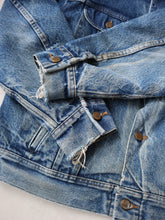 Load image into Gallery viewer, 1980s Lee Storm Rider Denim Jacket - L

