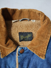 Load image into Gallery viewer, 1970s Wrangler Lined Denim Jacket with Corduroy Collar - M
