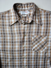 Load image into Gallery viewer, 1970s Arrow Perma-Iron Shirt - L
