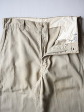 Load image into Gallery viewer, 1950s Distressed U.S Army Chino Pants - 30"

