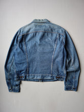 Load image into Gallery viewer, 1980s Made in USA Levi's Denim Jacket - L
