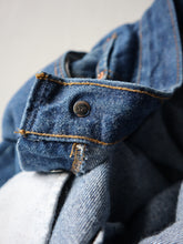 Load image into Gallery viewer, 1980/90s Made in USA Levi's 501xx Jeans - 28"
