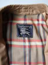Load image into Gallery viewer, 1980s Made in England Burberrys' Trench Coat - M
